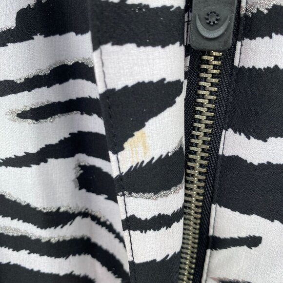 Zenergy by Chicos zip up jacket size 2 Medium 12 zebra print active wear beach - Picture 7 of 9